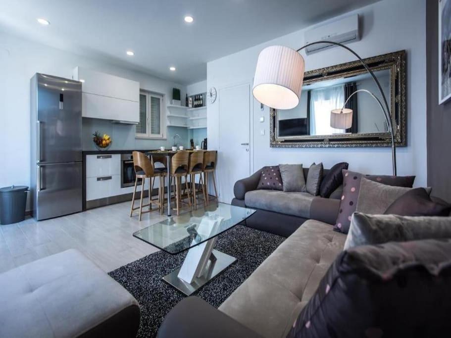 Bleu - Three Bedroom With Balcony And View Lägenhet Dubrovnik