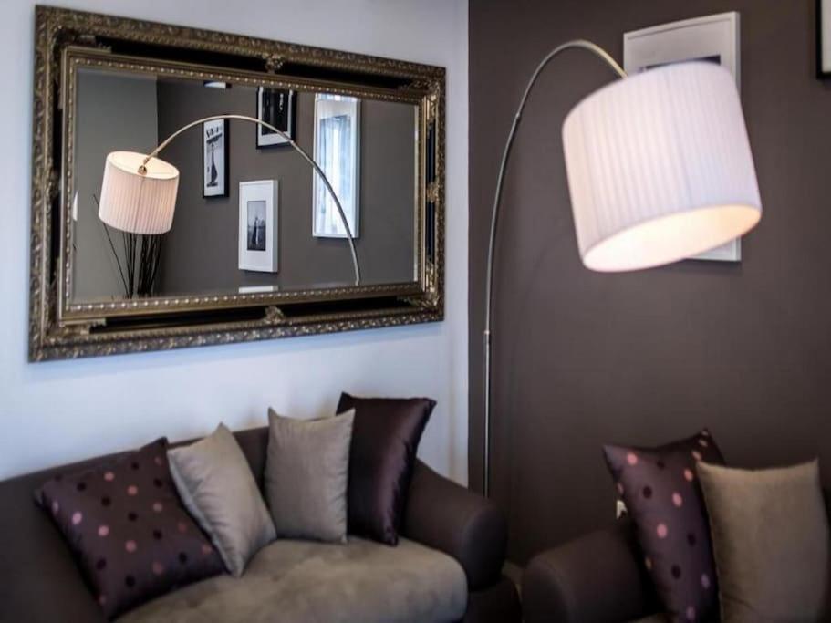 Apartment Bleu - Three Bedroom With Balcony And View *