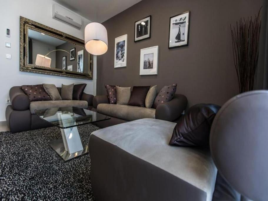 Bleu - Three Bedroom With Balcony And View Apartment *