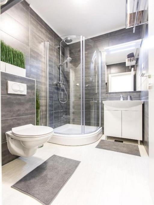 Bleu - Three Bedroom With Balcony And View Apartment